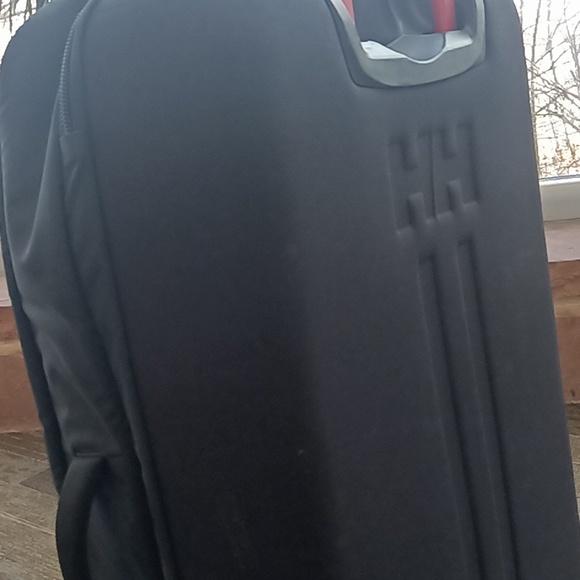 Hailey Hansen roll behind luggage - Picture 3 of 3